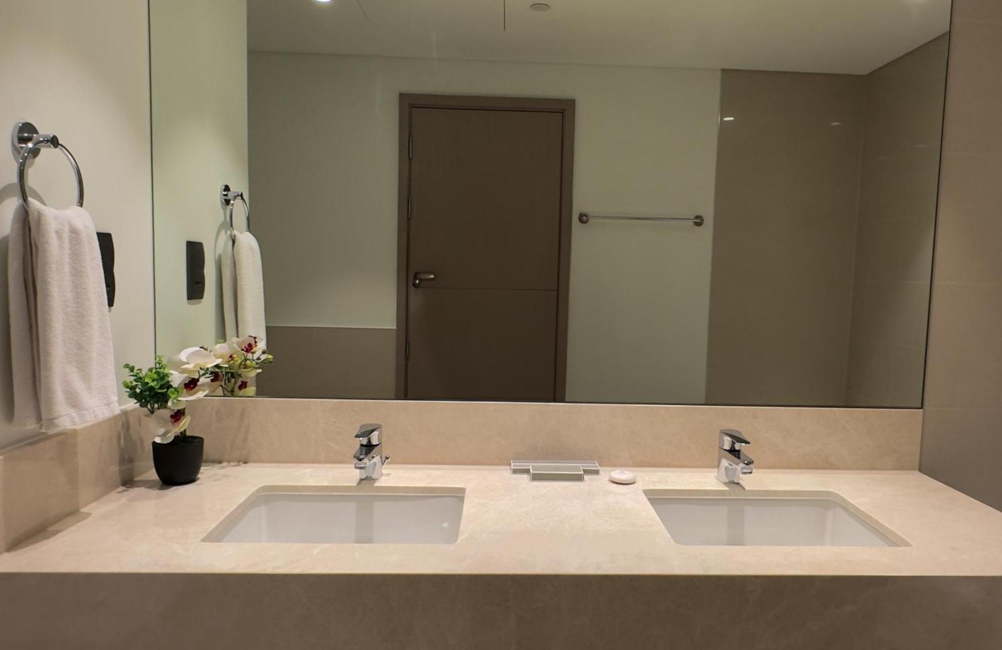 Apartment Stunning 3br With Burj Khalifa & Fountain Views By Bhavan Dubai